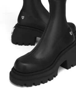 Secret Black 14 Secret Black -Naked Wolfe Shop SECRET BLACK 06